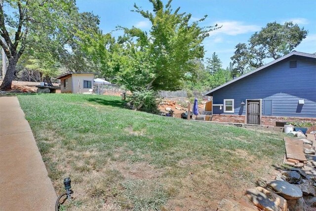 10784 Cole Way, Grass Valley, CA 95945 - view of grassy yard