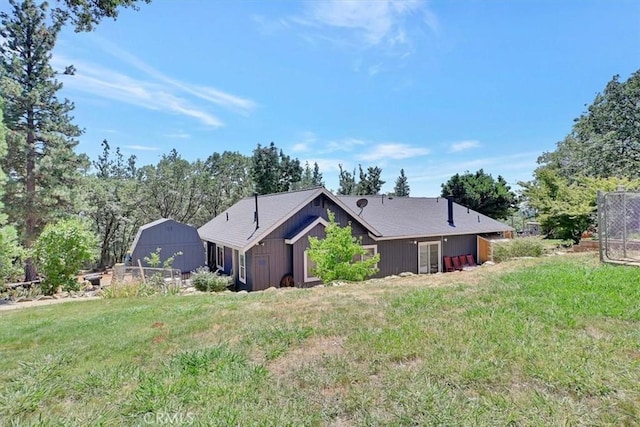 10784 Cole Way, Grass Valley, CA 95945 - rear view of house with a lawn