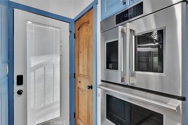 10784 Cole Way, Grass Valley, CA 95945 - detailed view of double oven