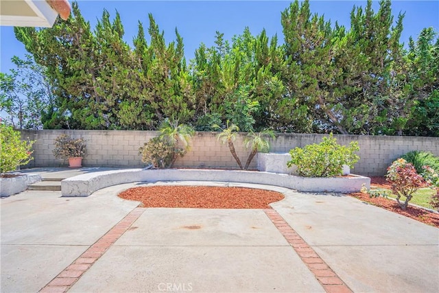 812 San Juan Ln, Placentia, CA 92870 - fenced backyard featuring a patio area