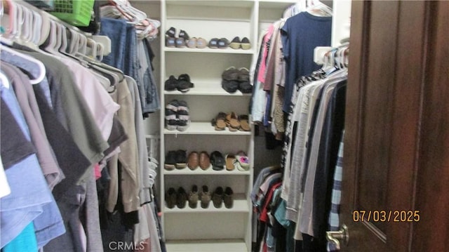 19824 Yucca Loma Rd, Apple Valley, CA 92307 - view of walk in closet