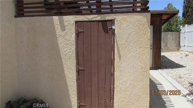 19824 Yucca Loma Rd, Apple Valley, CA 92307 - exterior view of stucco siding