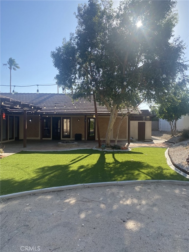19824 Yucca Loma Rd, Apple Valley, CA 92307 - back of property with a lawn