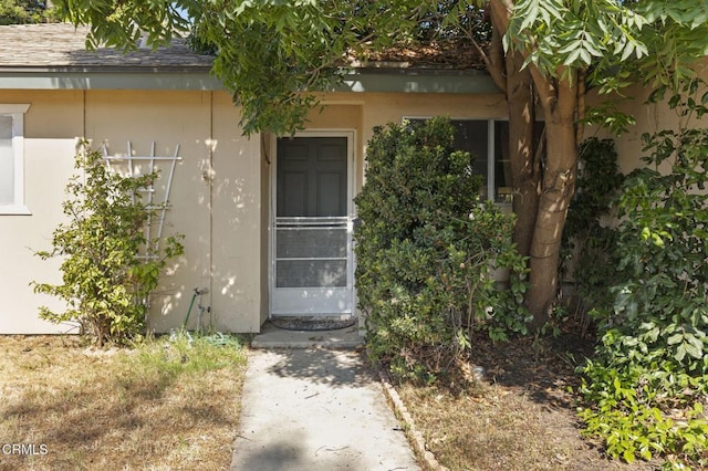 1543 Mobil Ave, Camarillo, CA 93010 - property entrance with a shingled roof