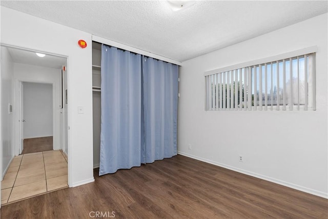 841 W 5th, San Pedro, CA 90731 - spare room featuring wood finished floors and a textured ceiling