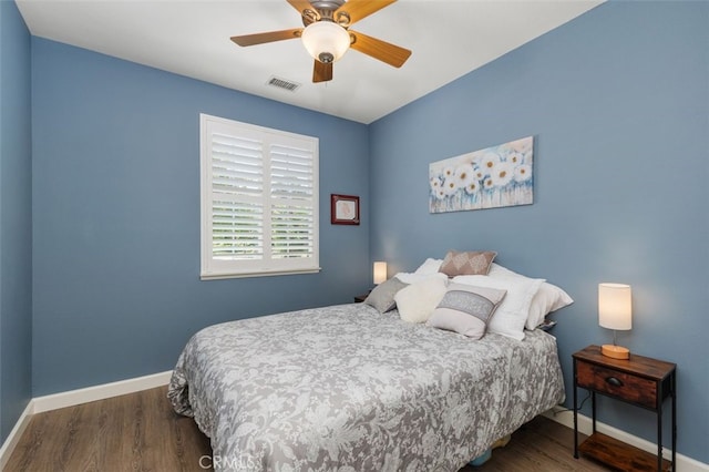 1647 Naranjo Ct, Redlands, CA 92374 - bedroom with wood finished floors and a ceiling fan