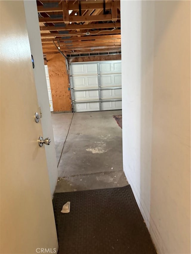 43644 Serenity Ct, Lancaster, CA 93535 - view of garage