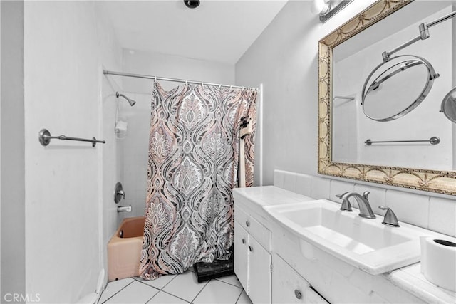 120 Alamitos Ave Unit 14, Long Beach, CA 90802 - bathroom featuring vanity, shower / bath combination with curtain, tile patterned flooring, and tasteful backsplash