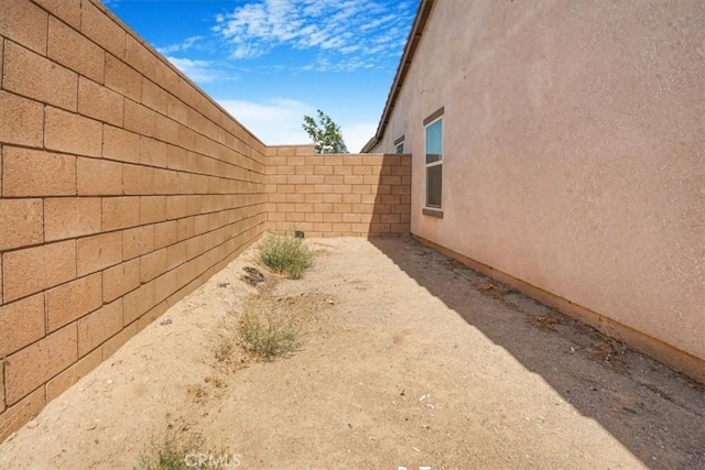 12956 9th Ave, Victorville, CA 92395 - view of yard