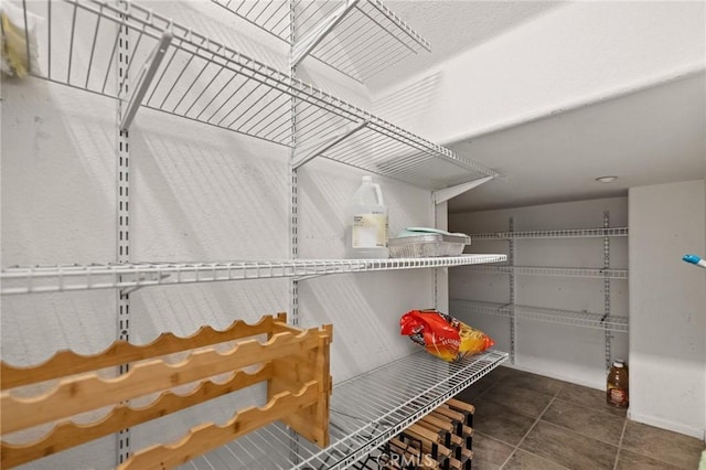 11317 Riverleaf Dr, Riverside, CA 92505 - view of pantry
