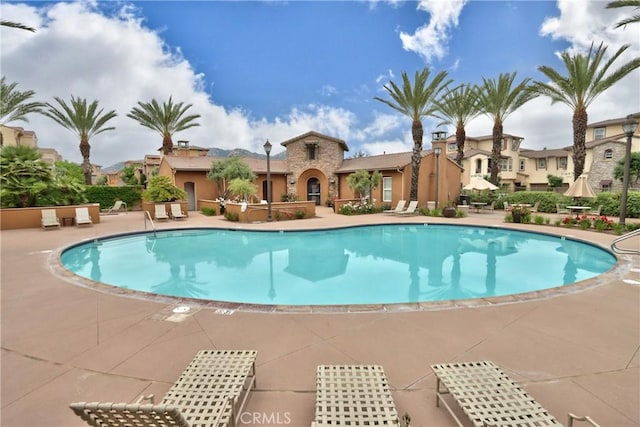 44939 Bellflower Ln Unit 118, Temecula, CA 92592 - view of community pool