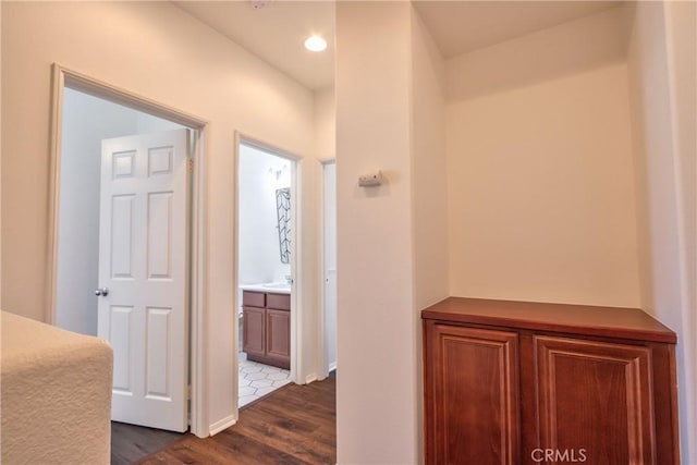44939 Bellflower Ln Unit 118, Temecula, CA 92592 - hallway with dark wood-style floors