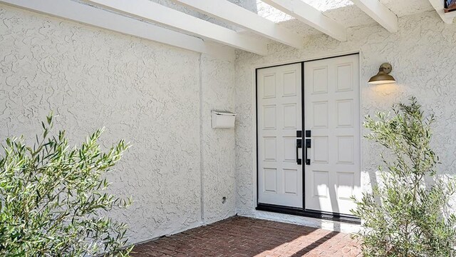3073 N Pinewood St, Orange, CA 92865 - doorway to property with stucco siding