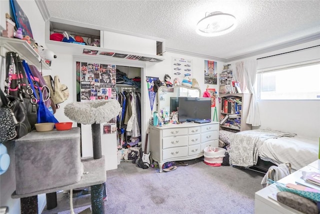 18934 San Bernardino Ave, Bloomington, CA 92316 - carpeted bedroom featuring a textured ceiling and a closet