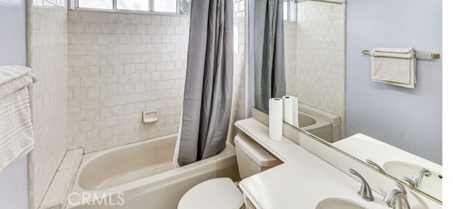 1020 La Salle Cir, Corona, CA 92879 - bathroom with shower / bath combination with curtain and vanity