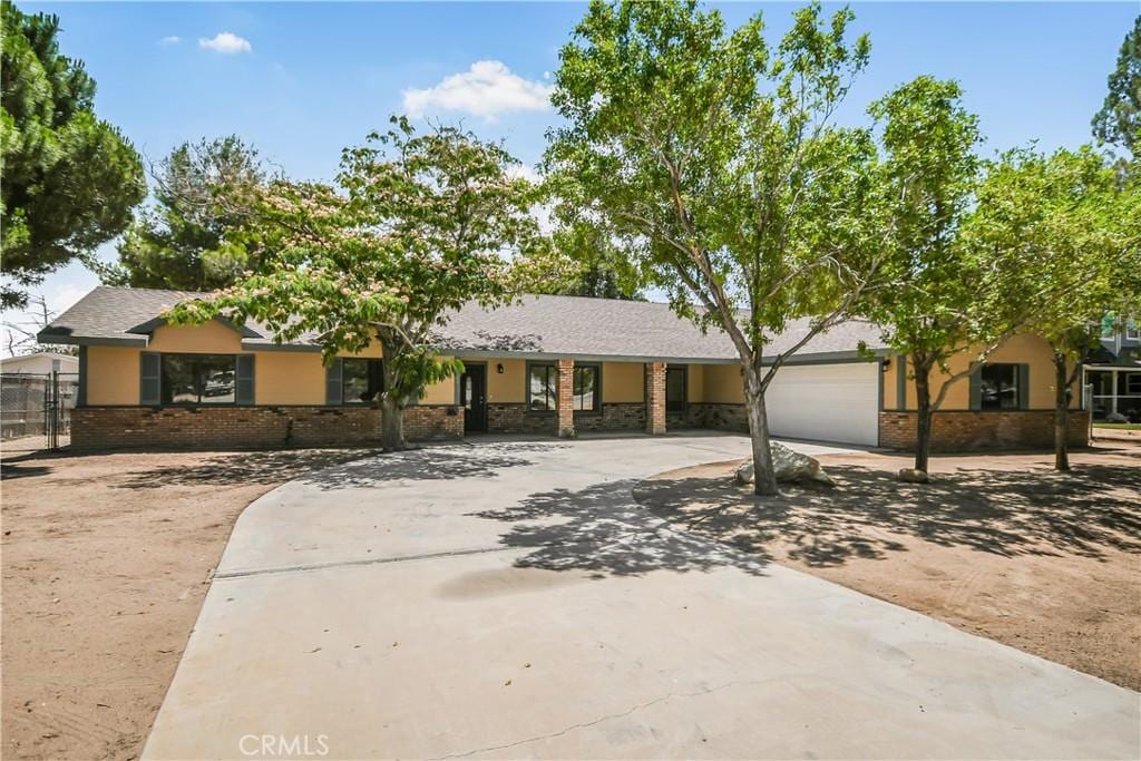 7325 Windsor Ave, Hesperia, CA 92345 - photo 1