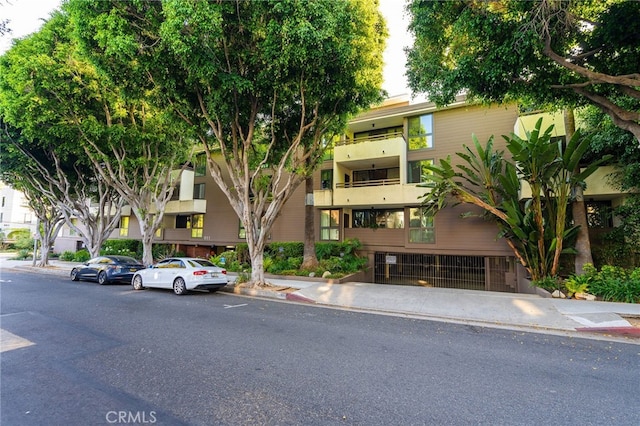 911 N Kings Rd Unit 310, West Hollywood, CA 90069 - view of building exterior