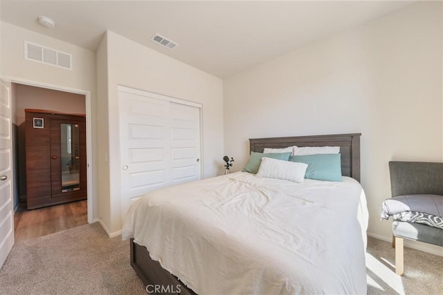 19465 Brush Creek Way, Lake Elsinore, CA 92532 - bedroom with carpet and a closet