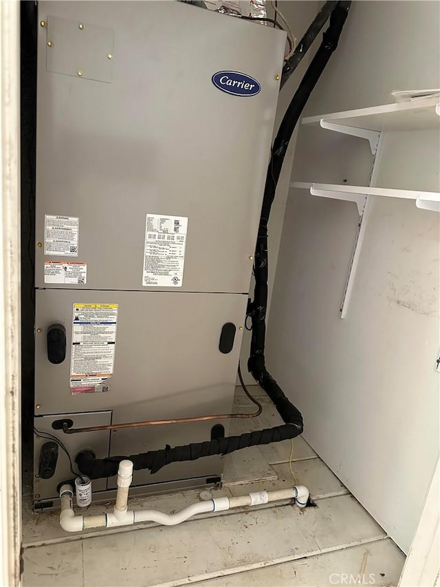 23135 Park Contessa, Calabasas, CA 91302 - utility room featuring heating unit