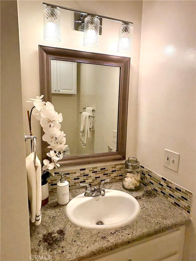 2030 Jefferson Dr, Pasadena, CA 91104 - bathroom featuring decorative backsplash and vanity