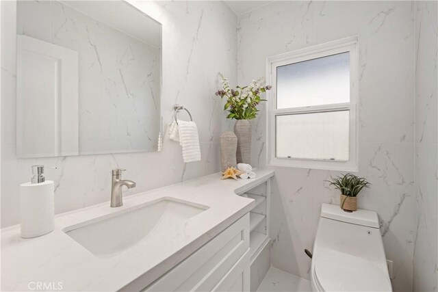 2961 Rounsevel, Laguna Beach, CA 92651 - bathroom featuring vanity and toilet
