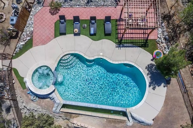 8075 Quail Trl, Yucca Valley, CA 92284 - view of swimming pool