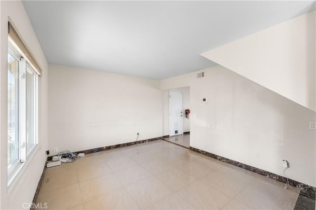 37338 Salem Ct, Palmdale, CA 93550 - unfurnished room featuring baseboards