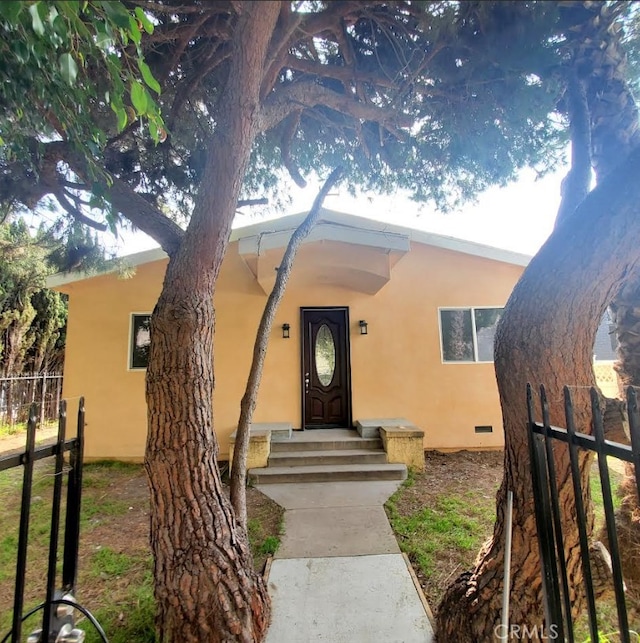 3765 Globe Ave, Los Angeles, CA 90066 - view of exterior entry with stucco siding