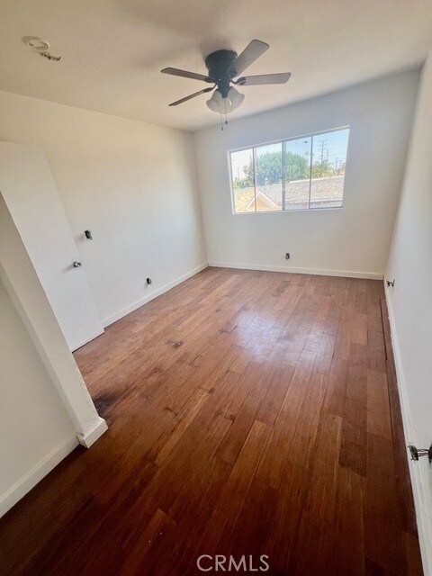 9240 Hooper Ave, Los Angeles, CA 90002 - photo 23