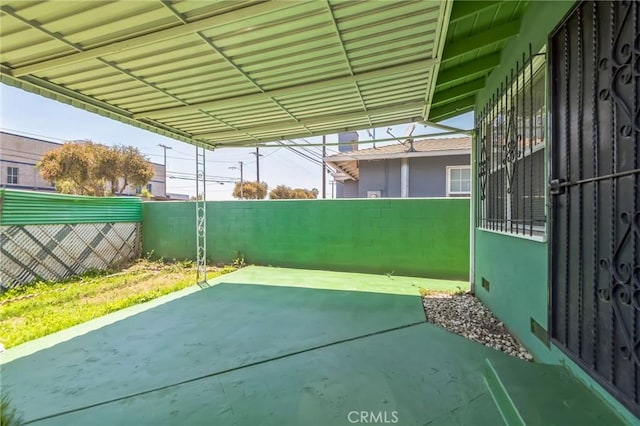 1908 W 134th Pl, Gardena, CA 90249 - fenced backyard featuring a patio area