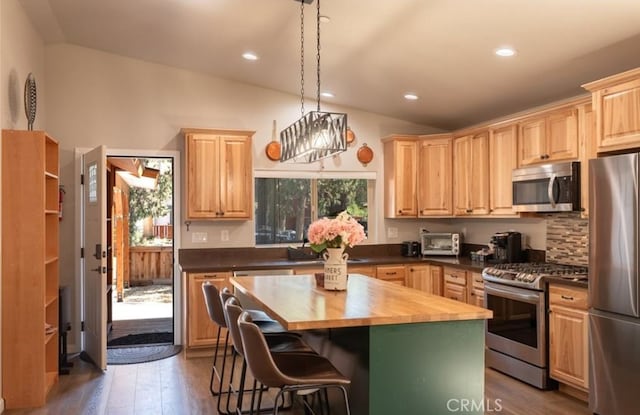 905 W Aeroplane Blvd, Big Bear City, CA 92314 - photo 12