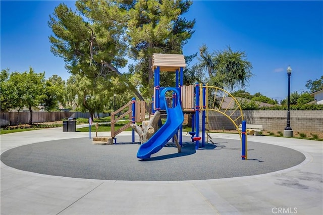 14632 Kimberly Cir, Tustin, CA 92780 - view of community play area