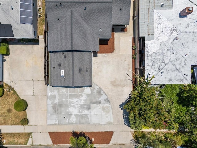 18656 Runnymede St, Reseda, CA 91335 - aerial view of property and surrounding area