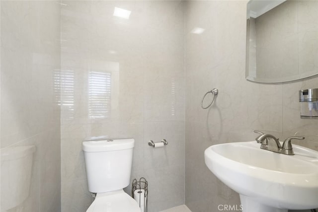 15428 Roxford St, Rancho Cascades, CA 91342 - photo 7