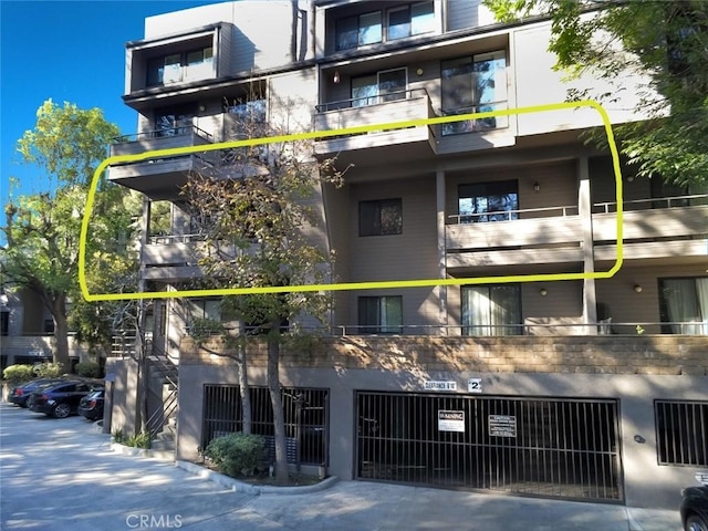13331 Moorpark St Unit 206, Sherman Oaks, CA 91423 - view of apartment building / complex