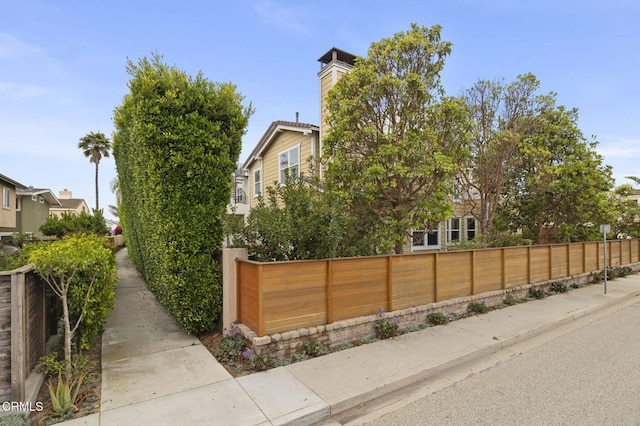 5000 Terramar Way, Oxnard, CA 93035 - view of side of home
