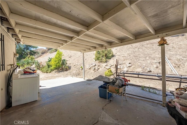138 Banbridge Ave, La Puente, CA 91744 - view of patio / terrace featuring washer / dryer