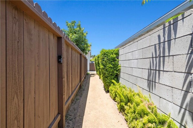 25107 Atwood Blvd, Newhall, CA 91321 - photo 38