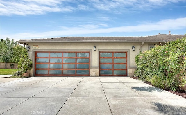 6236 Ashton Pl, Rancho Cucamonga, CA 91739 - garage with driveway