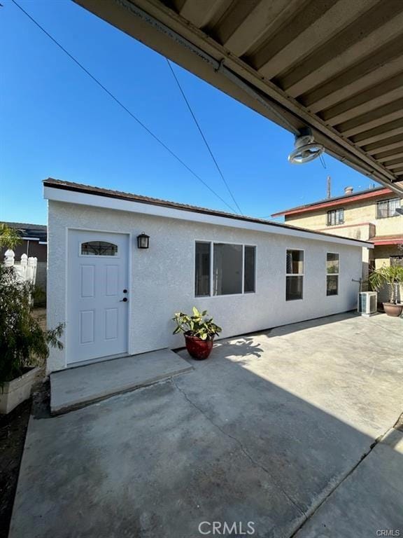 2033 W Burnett St, Long Beach, CA 90810 - photo 1