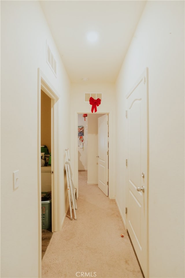 635 Pegasus Dr, Merced, CA 95348 - corridor featuring light colored carpet