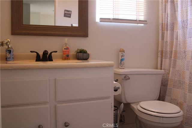 1848 Cascadian Way, San Jacinto, CA 92583 - full bathroom with vanity and a shower with curtain
