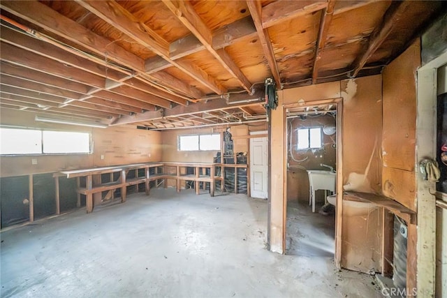 11220 Puente Way, Jurupa Valley, CA 91752 - basement with a sink
