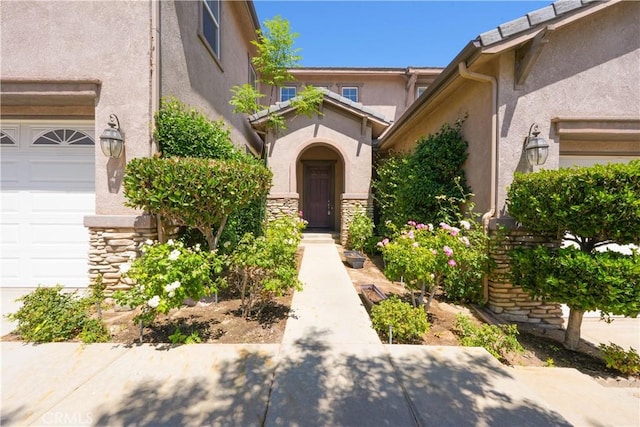 37351 Paintbrush Dr, Palmdale, CA 93551 - view of exterior entry with stucco siding and stone siding