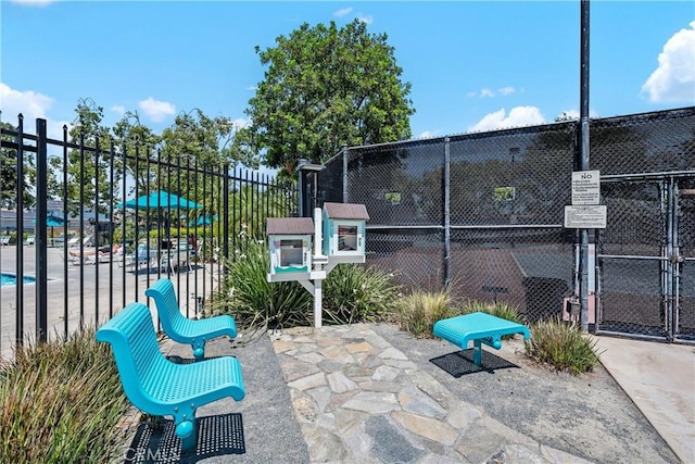 3639 Country Oaks Loop Unit E, Ontario, CA 91761 - view of patio / terrace with a gate