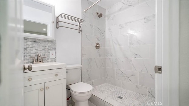 72160 Winters Rd Unit 29, Palms, CA 92277 - bathroom featuring vanity, tiled shower, and tasteful backsplash