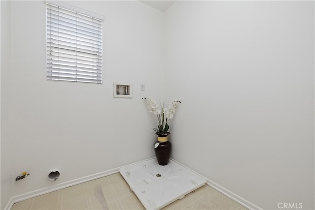 17129 Lacebark St, Fontana, CA 92337 - washroom featuring hookup for a washing machine, tile patterned floors, and gas dryer hookup