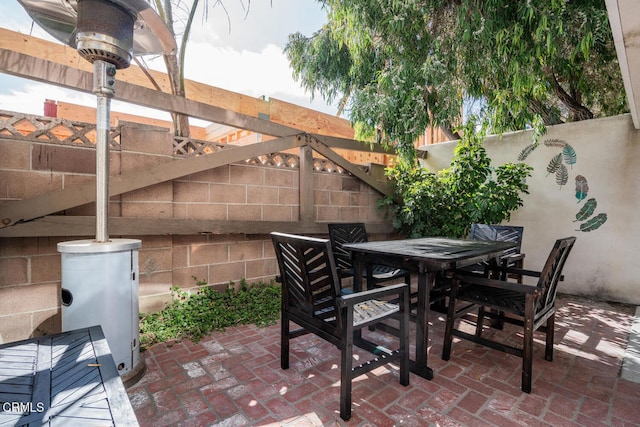 5040 Island View St, Oxnard, CA 93035 - view of patio / terrace with outdoor dining area