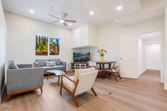 5040 Island View St, Oxnard, CA 93035 - living area with light wood-style floors, a ceiling fan, and recessed lighting