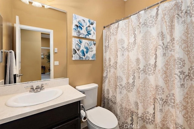 4106 Irish Moss Ln, San Bernardino, CA 92407 - bathroom with vanity and a shower with curtain